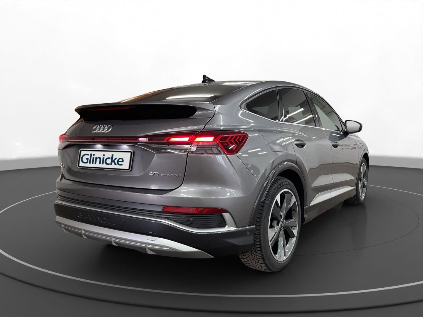 Bild über Audi Q4 Sportback e-tron 40 e-tron - für weitere Informationen kontaktieren Sie den Audi Partner