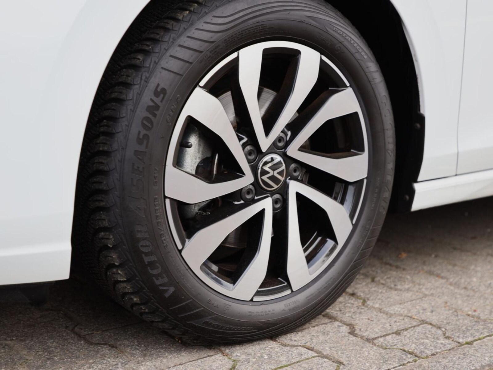 Volkswagen Golf Variant – Bild 9