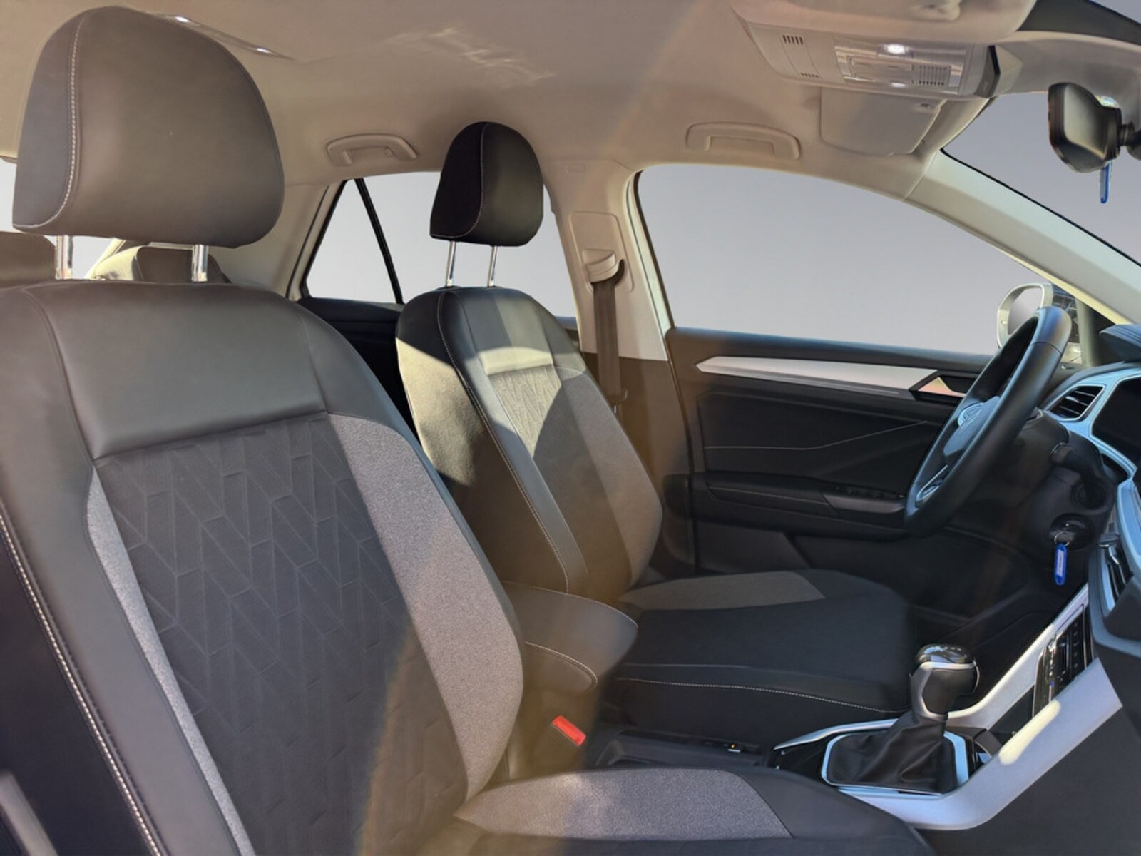 Volkswagen T-Roc – Bild 17