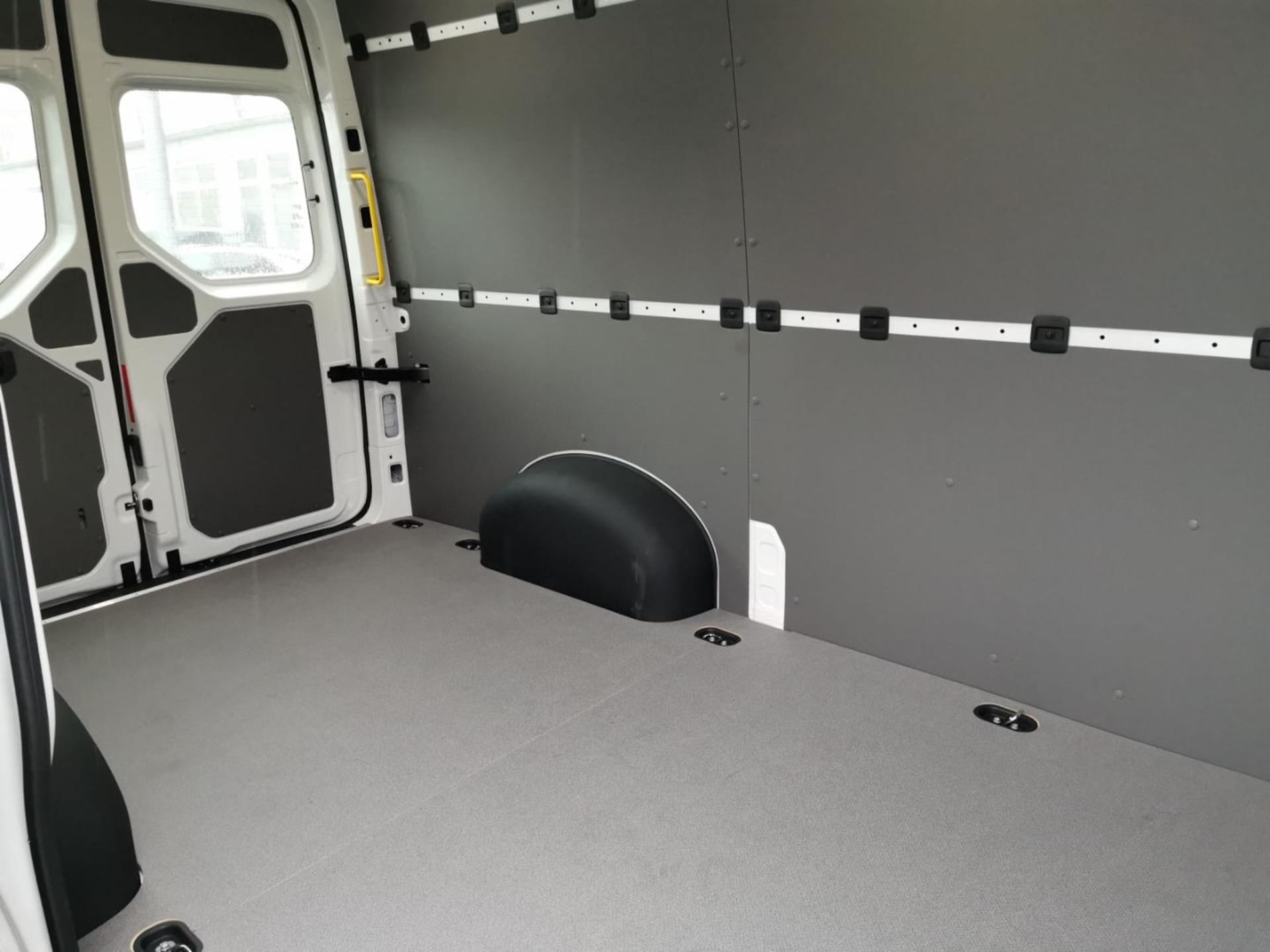 Volkswagen Crafter Kasten mittlerer Radstand