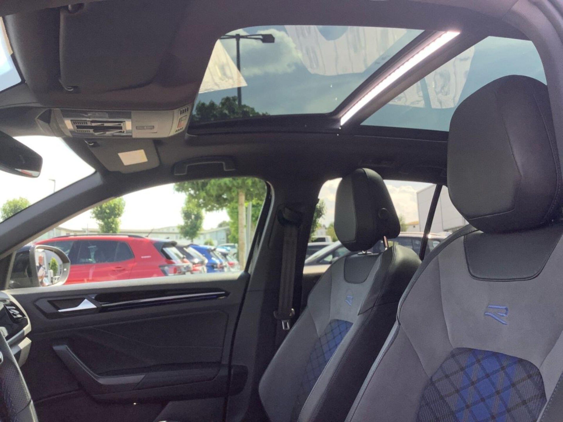 Volkswagen T-Roc R