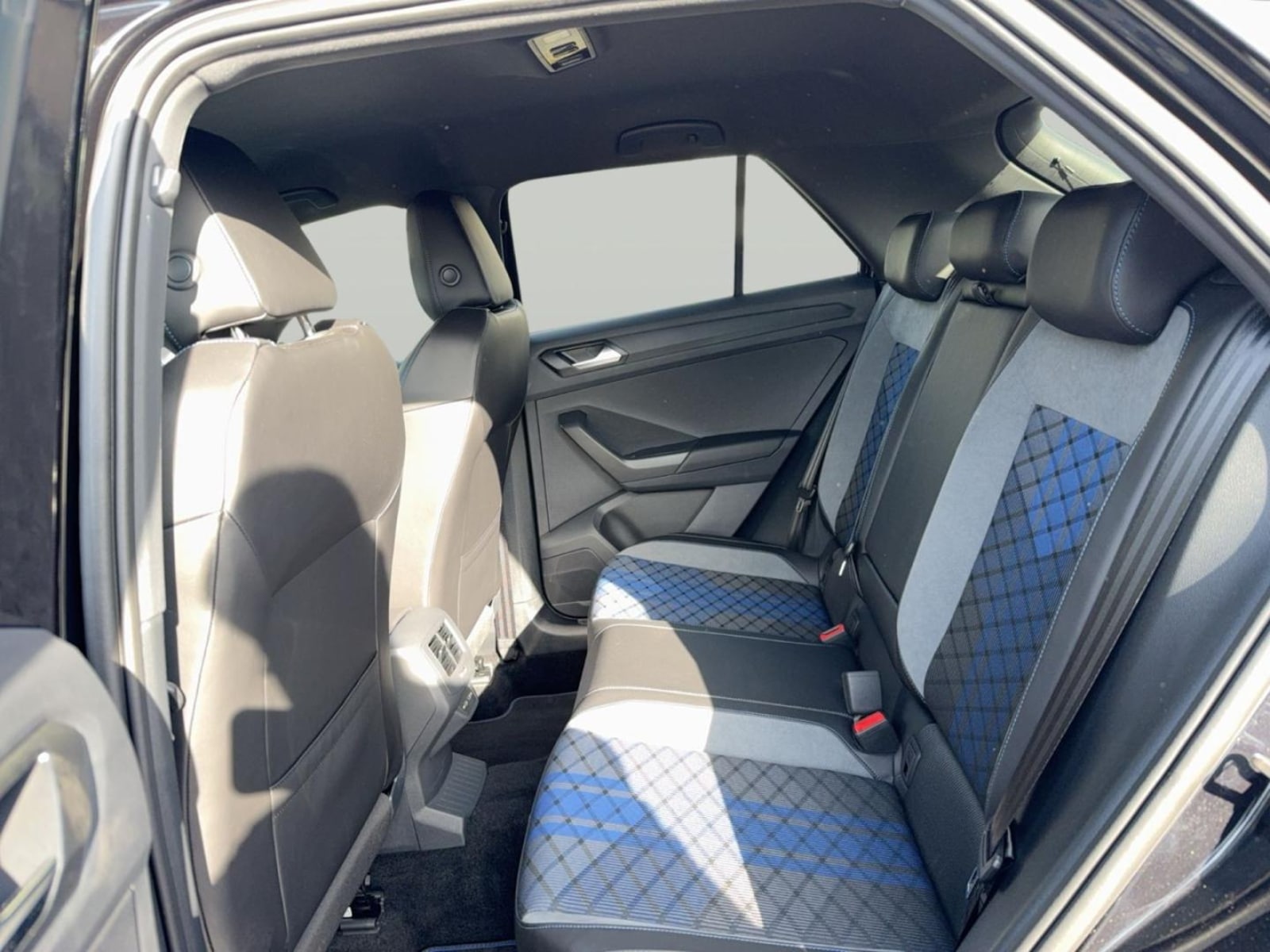 Volkswagen T-Roc – Bild 13