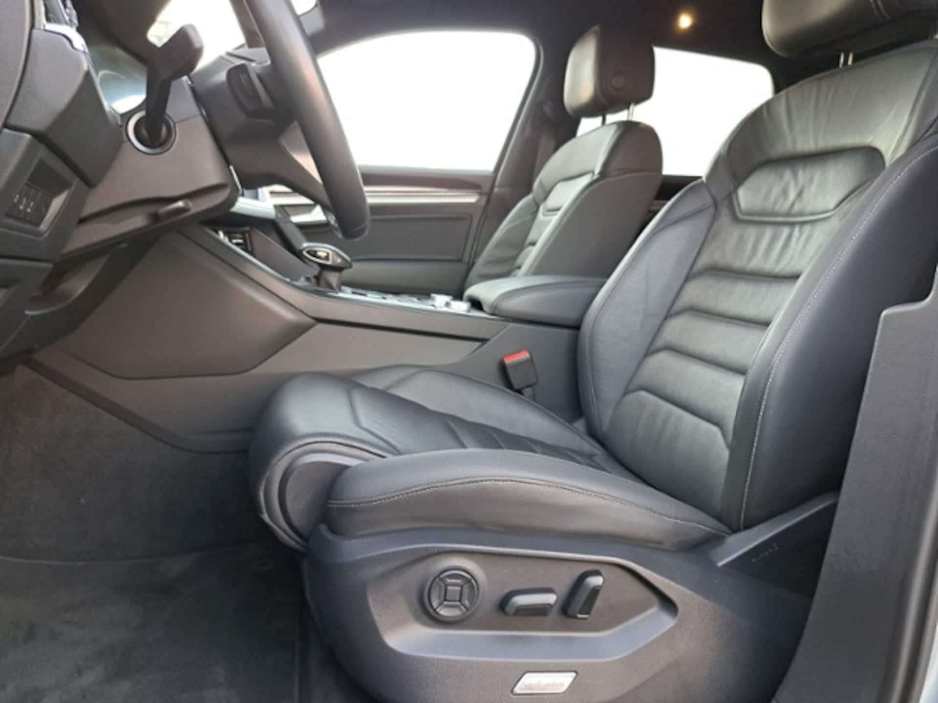 Volkswagen Touareg Elegance