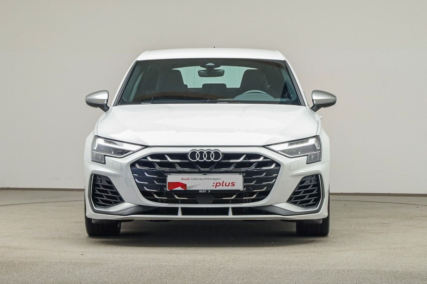 Bild über Audi S3 Sportback TFSI quattro S tronic - für weitere Informationen kontaktieren Sie den Audi Partner