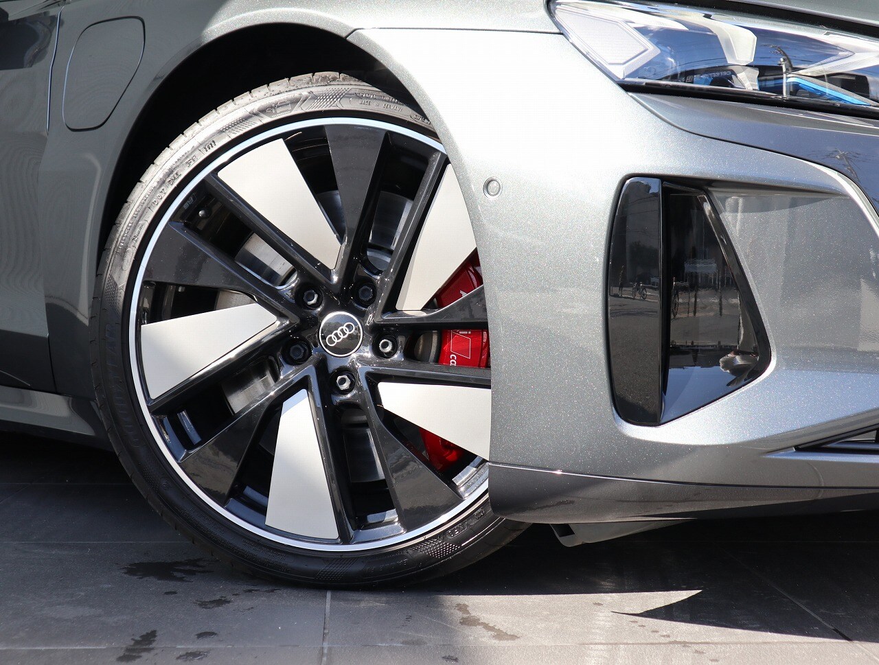 Image about Audi e-tron GT e-tron GT quattro