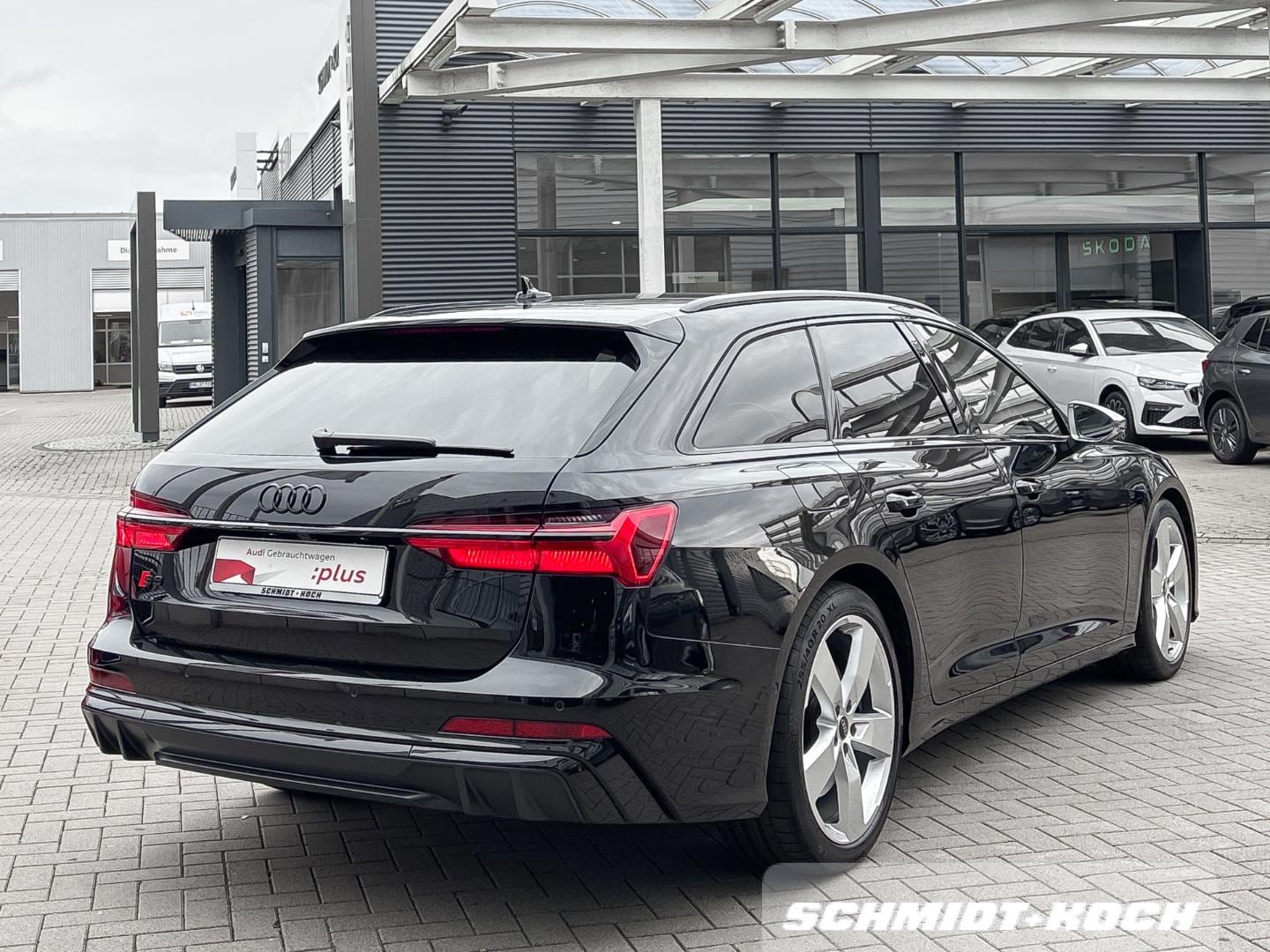 Bild über Audi S6 Avant S6 Avant TDI 253(344) kW(PS) tiptronic - für weitere Informationen kontaktieren Sie den Audi Partner