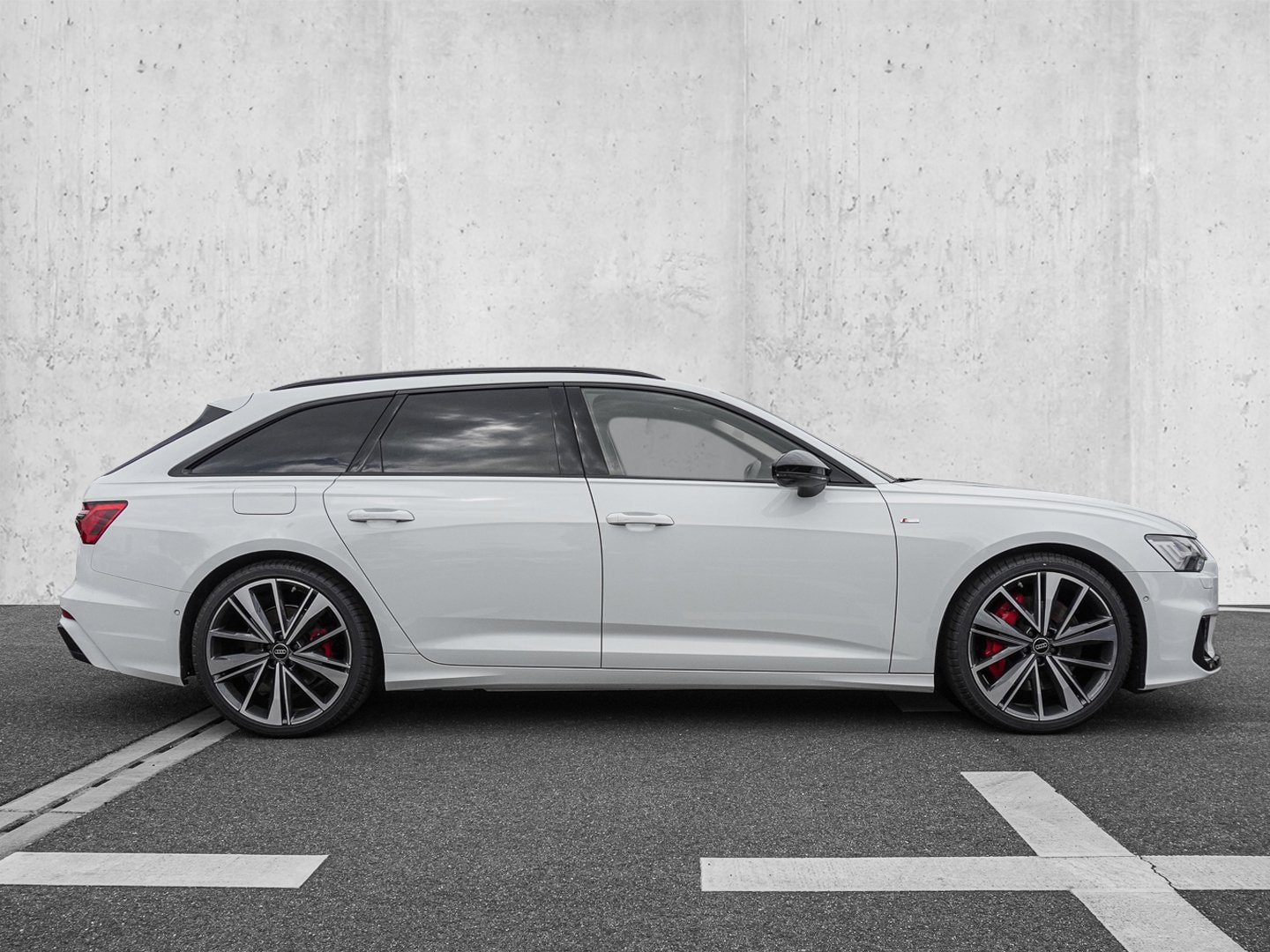 Bild über Audi A6 Avant TFSI e S line 55 TFSI e quattro S tronic - für weitere Informationen kontaktieren Sie den Audi Partner
