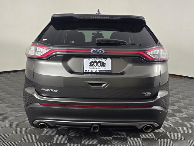 2017 Ford Edge