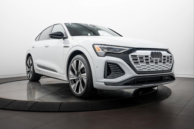 2024 Audi Q8 Sportback e-tron