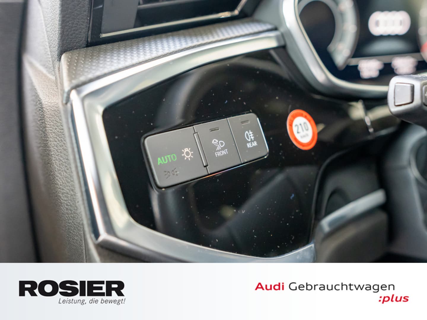 Bild über Audi Q3 S line 35 TFSI S tronic - für weitere Informationen kontaktieren Sie den Audi Partner