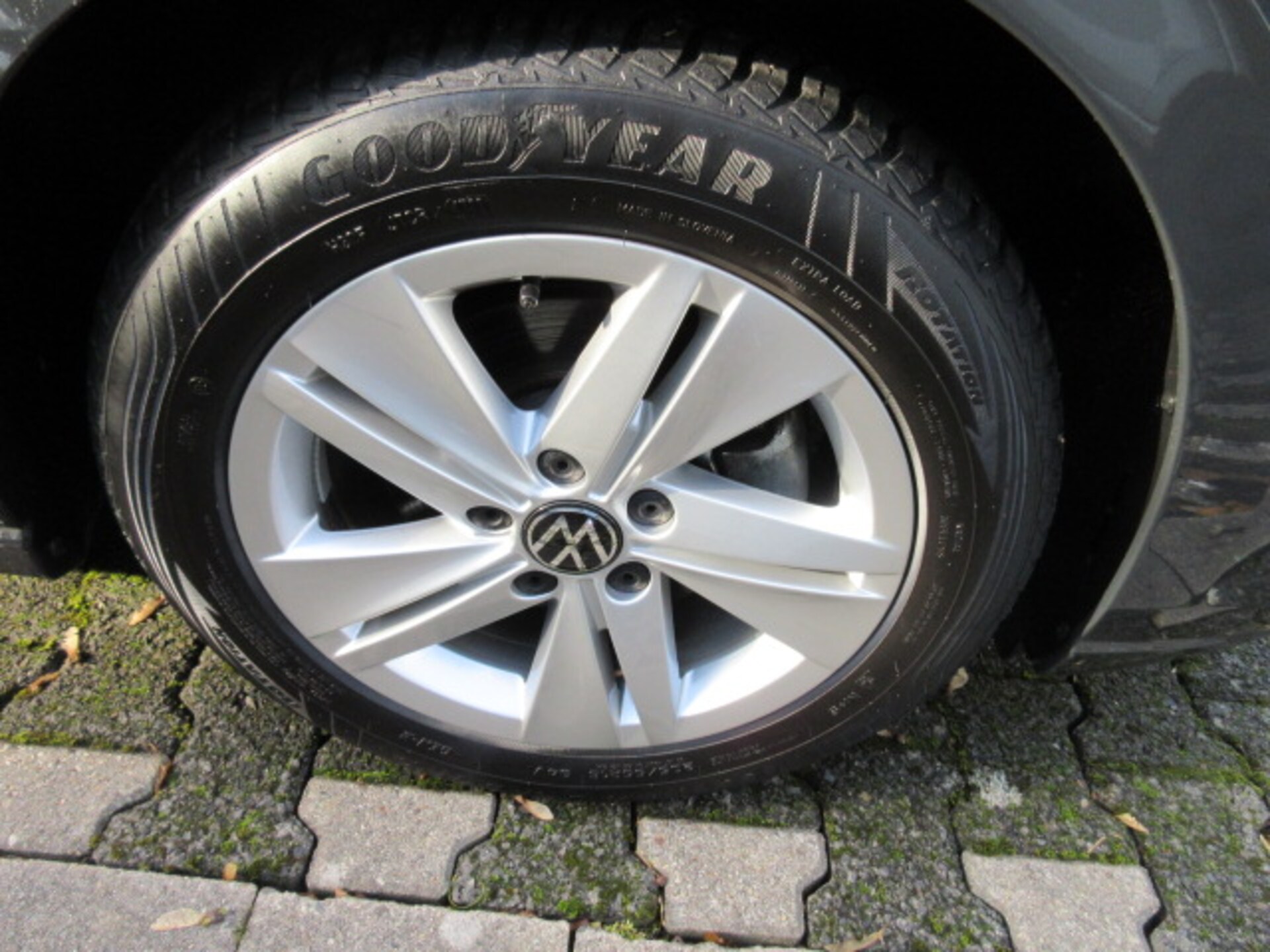 Volkswagen Golf Life