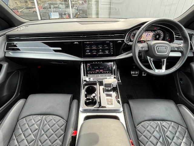 Audi Q8 55 TFSI quattro S line 250(340) kW(PS) tiptronic for more details contact your dealer