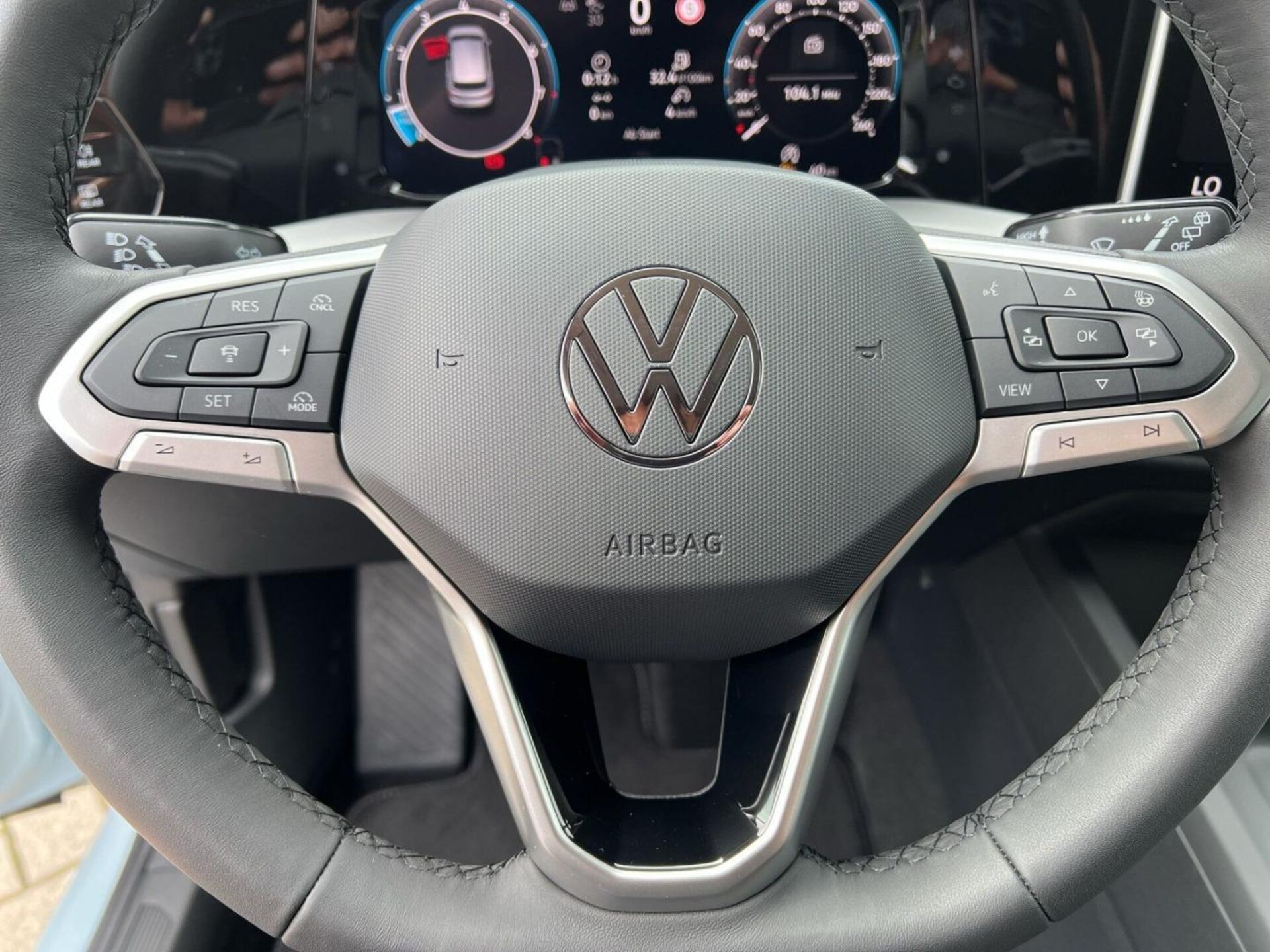 Volkswagen Golf Life