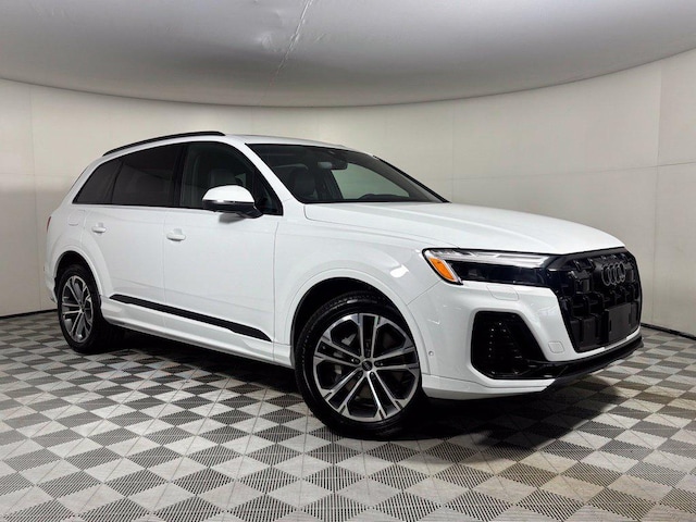 2026 Audi Q7 Premium