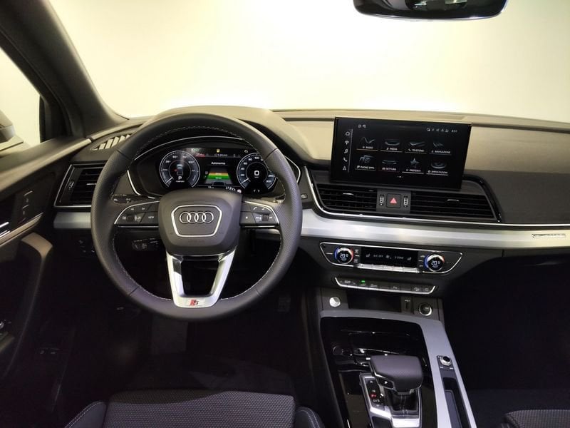 Immagine di Audi Q5 Sportback TFSI e S line plus 55 TFSI e quattro 270 kW (367 CV) S tronic - Vista: for more details contact your dealer