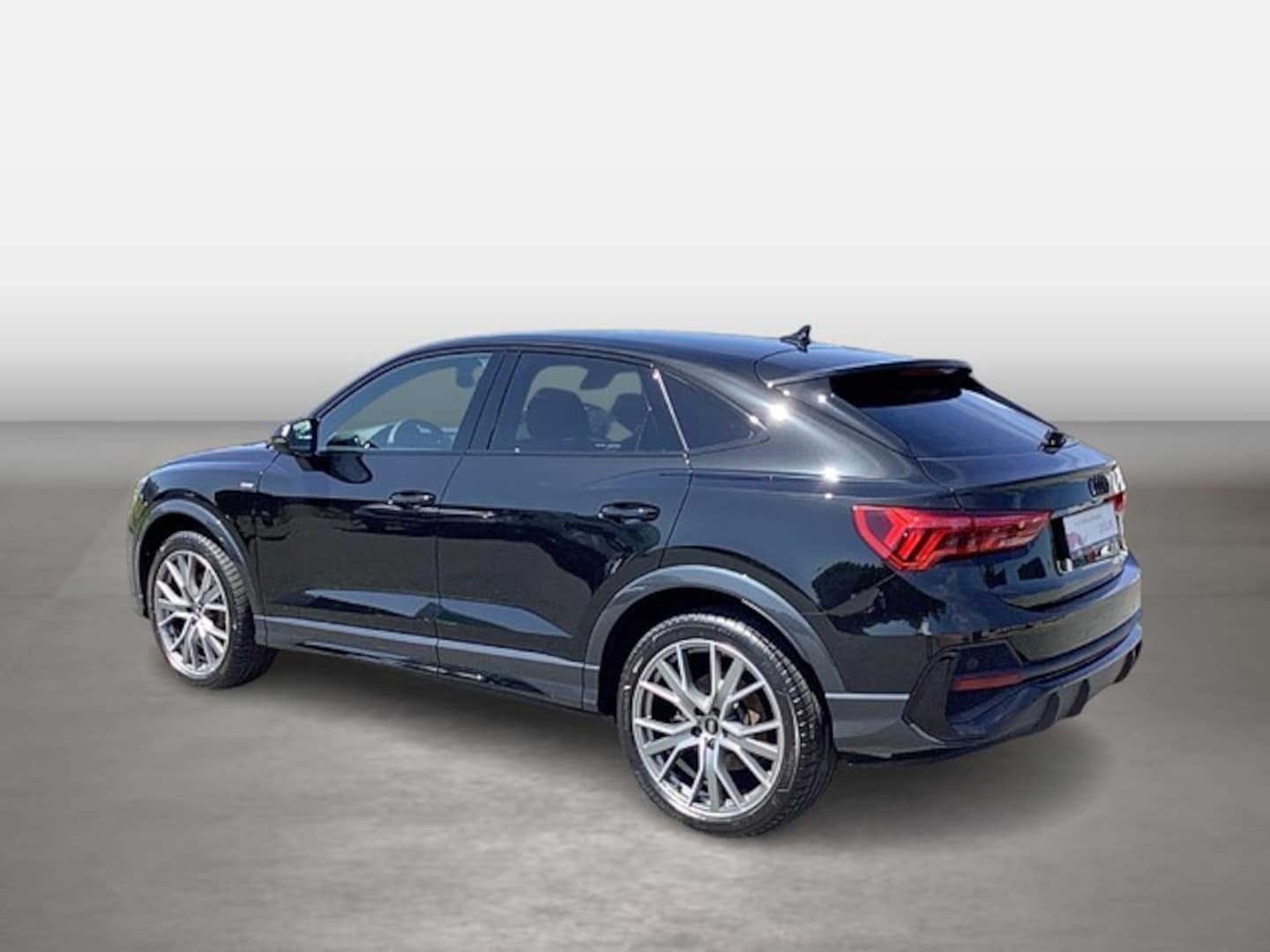 Bild über Audi Q3 Sportback S line 40 TFSI quattro S tronic - für weitere Informationen kontaktieren Sie den Audi Partner