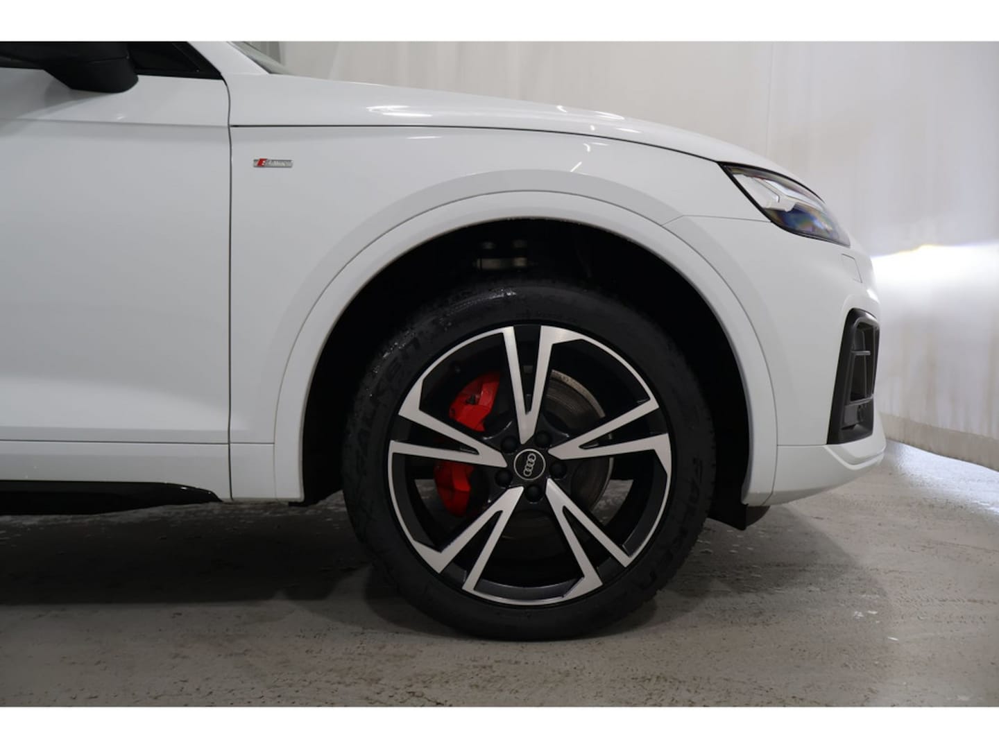 Bild über Audi Q5 Sportback 40 TDI quattro S tronic - für weitere Informationen kontaktieren Sie den Audi Partner