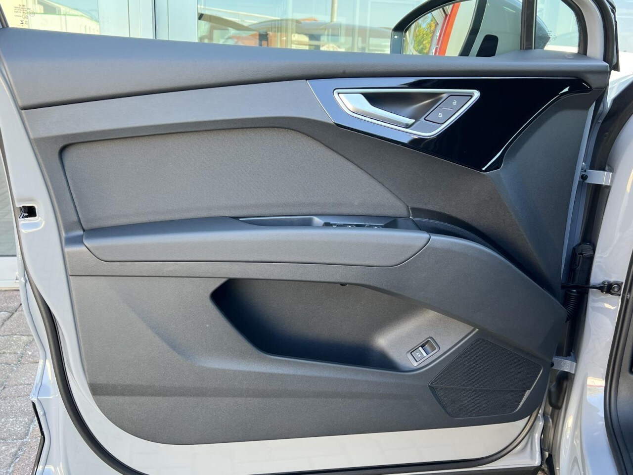 Image about Audi Q4 e-tron 40 e-tron