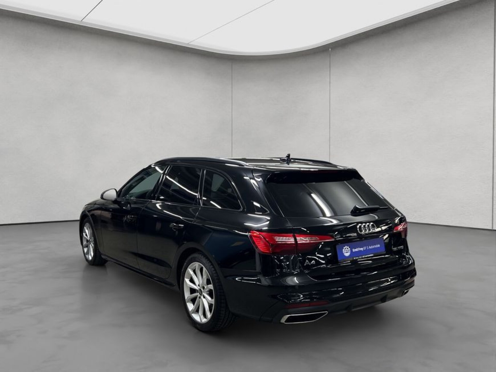 Audi A4 Avant S line