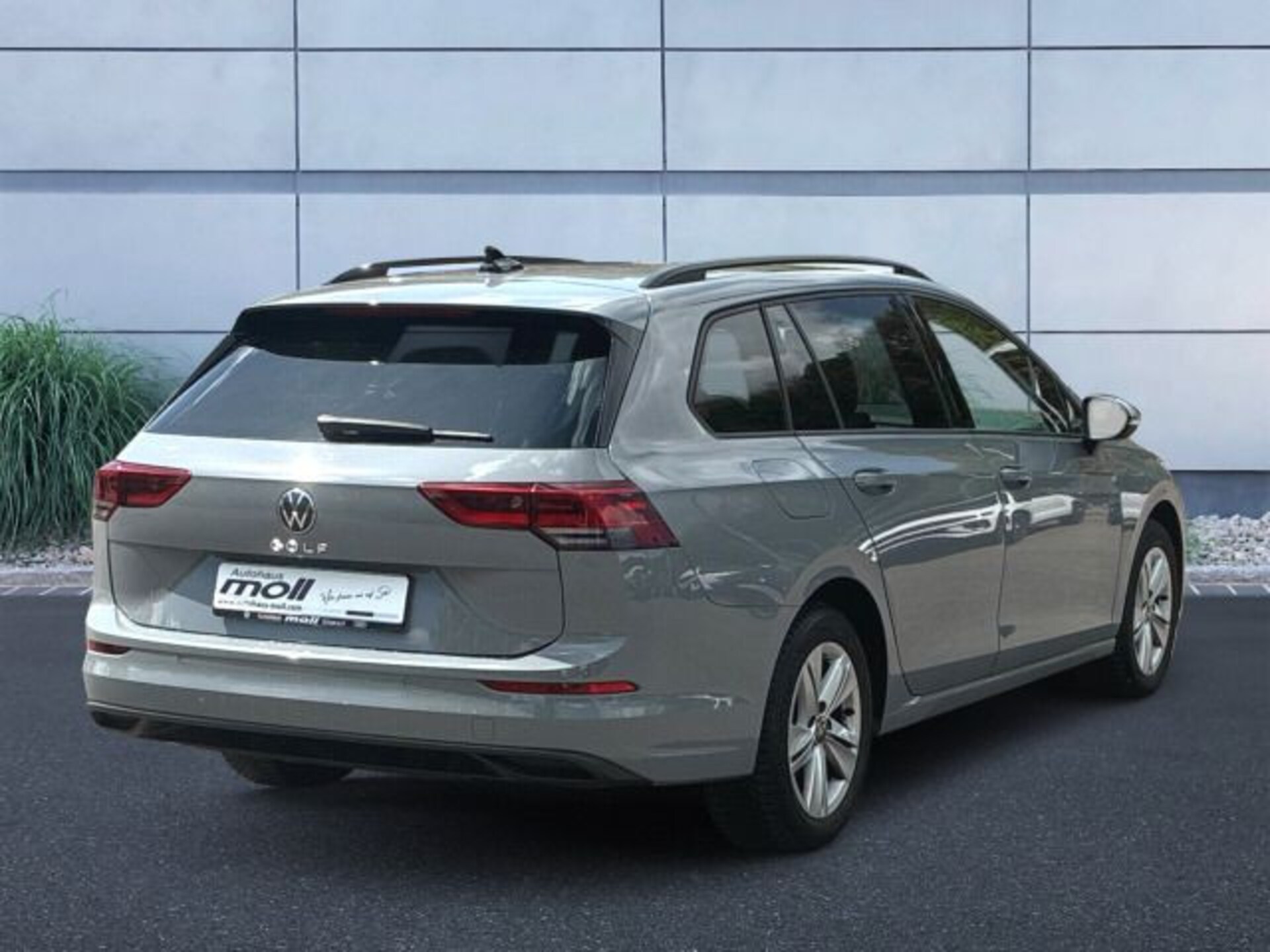 Volkswagen Golf Variant Life