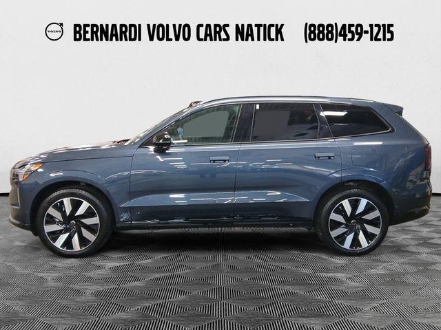 2025 Volvo EX90