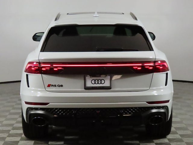 2026 Audi RS Q8 SUV performance