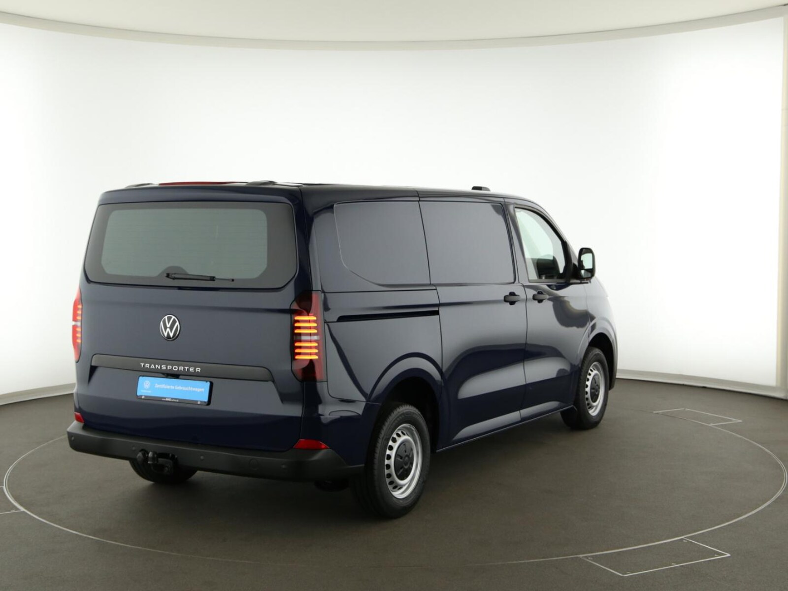 Volkswagen Transporter Kasten kurzer Radstand – Bild 6