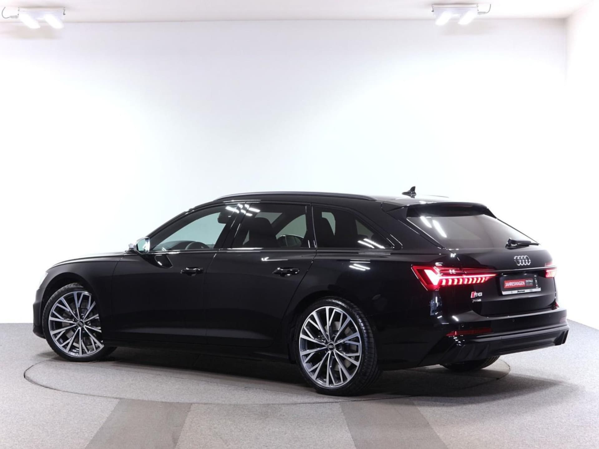 Audi S6 Avant