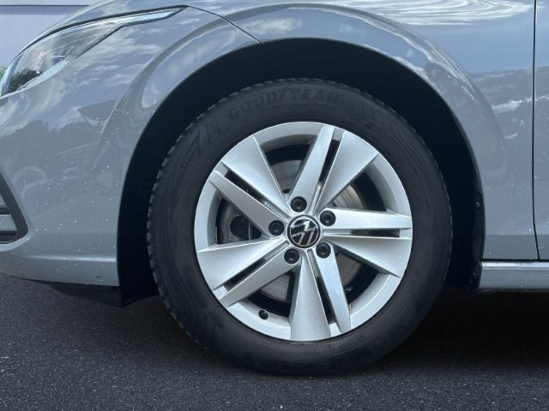 Volkswagen Golf Variant Life