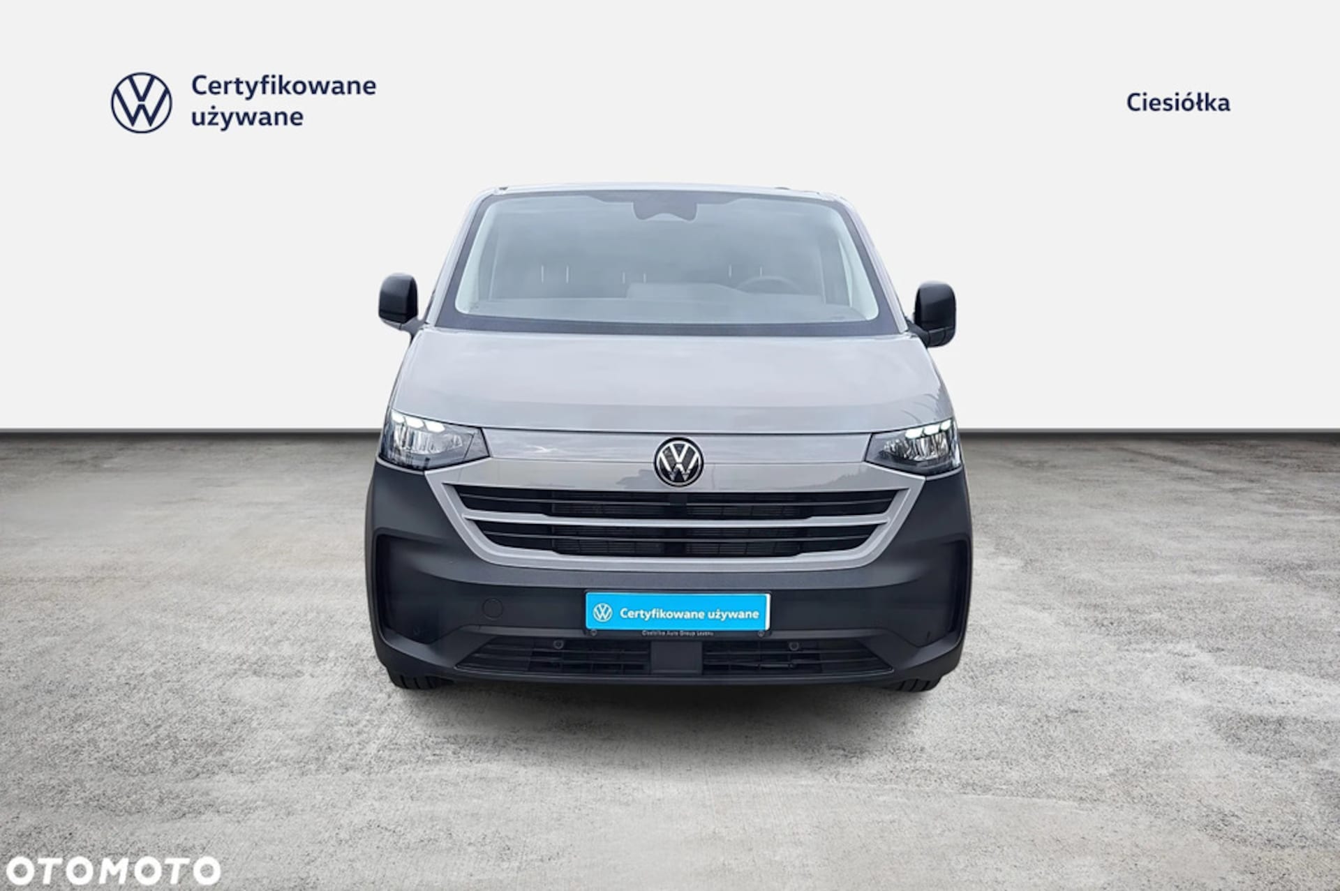 Volkswagen Transporter Furgon długi rozstaw osi