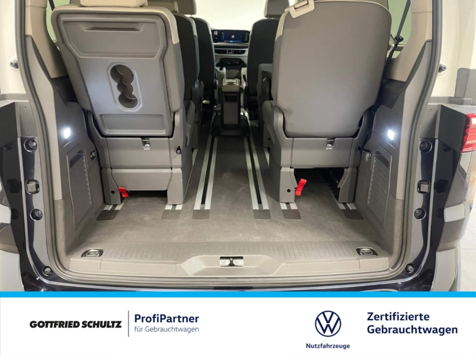 Volkswagen Multivan Basis-Modell