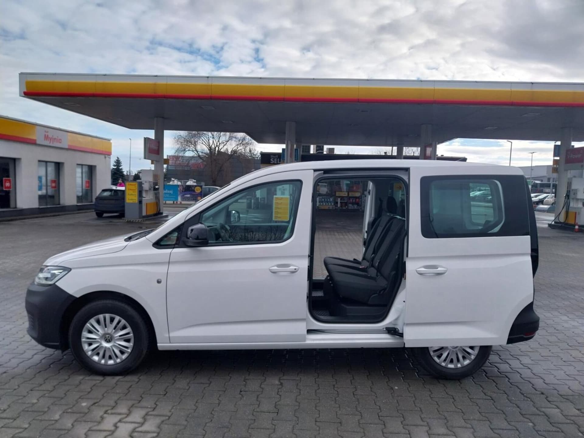 Volkswagen Caddy Model bazowy