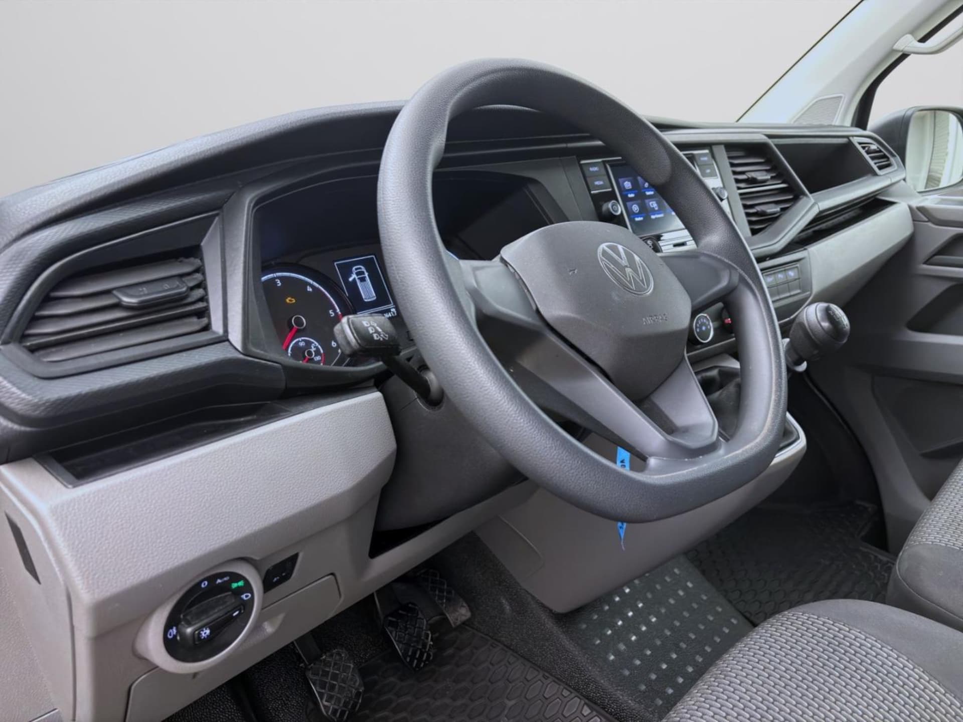Volkswagen T6.1 Transporter Kombi kurzer Radstand