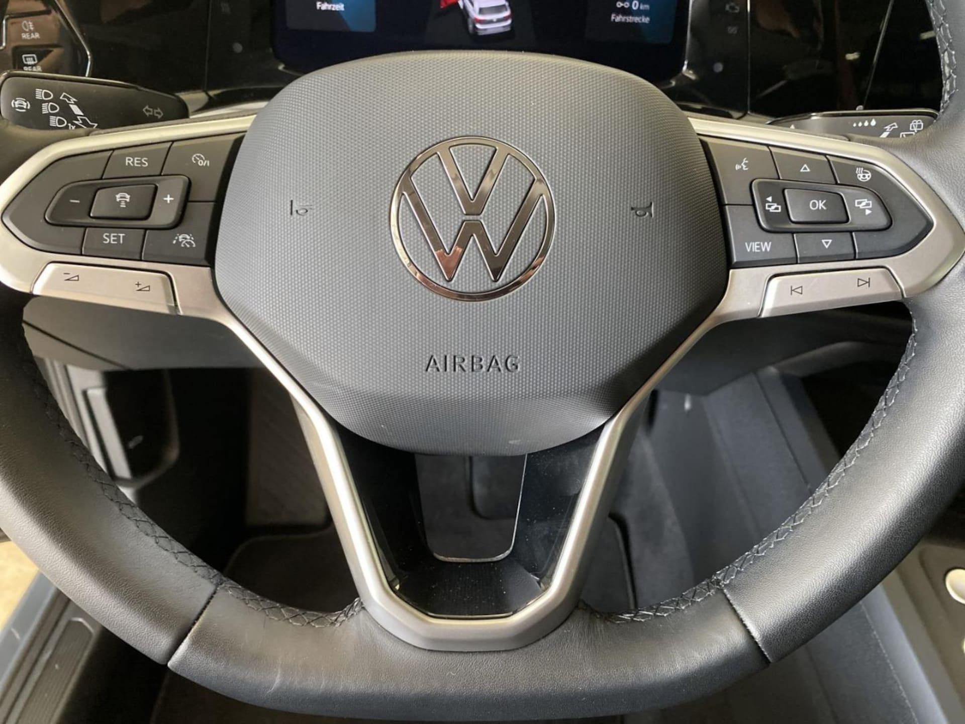 Volkswagen Golf Life