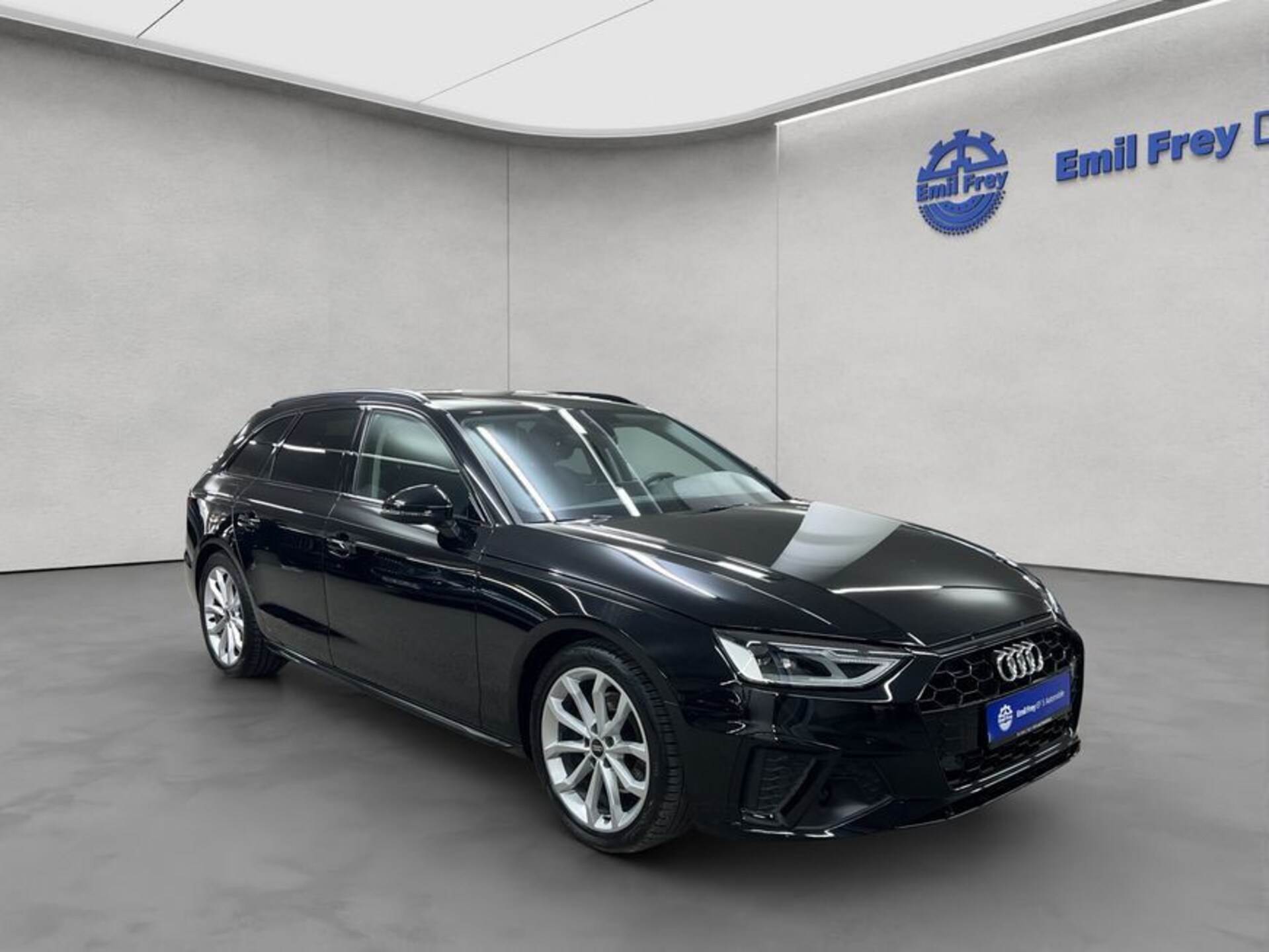 Audi A4 Avant S line