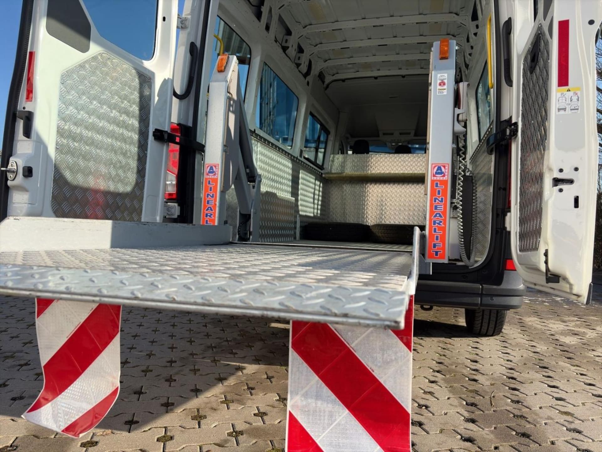 Volkswagen Crafter Kasten langer Radstand