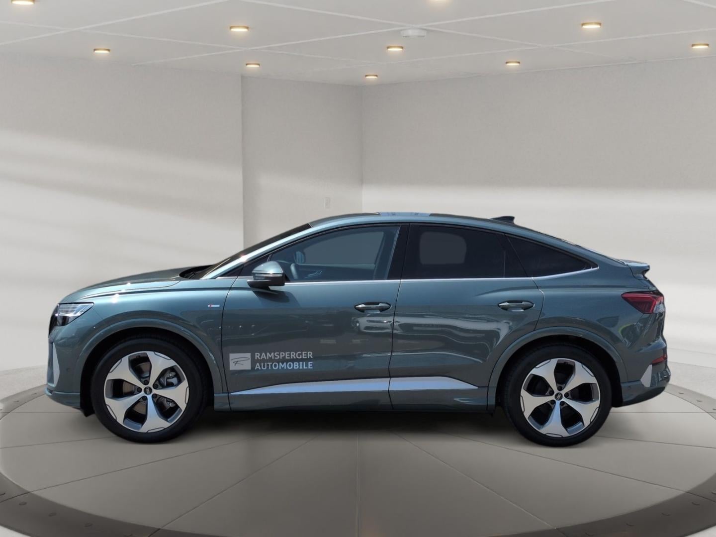 Bild über Audi Q4 Sportback e-tron e-tron performance 210 kW - für weitere Informationen kontaktieren Sie den Audi Partner