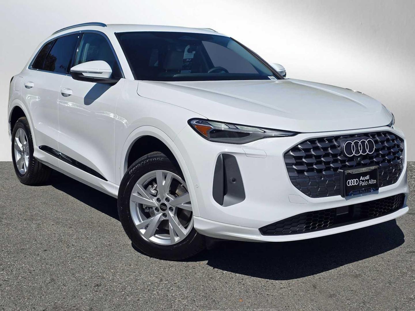 2025 Audi Q5 40 Premium's photo