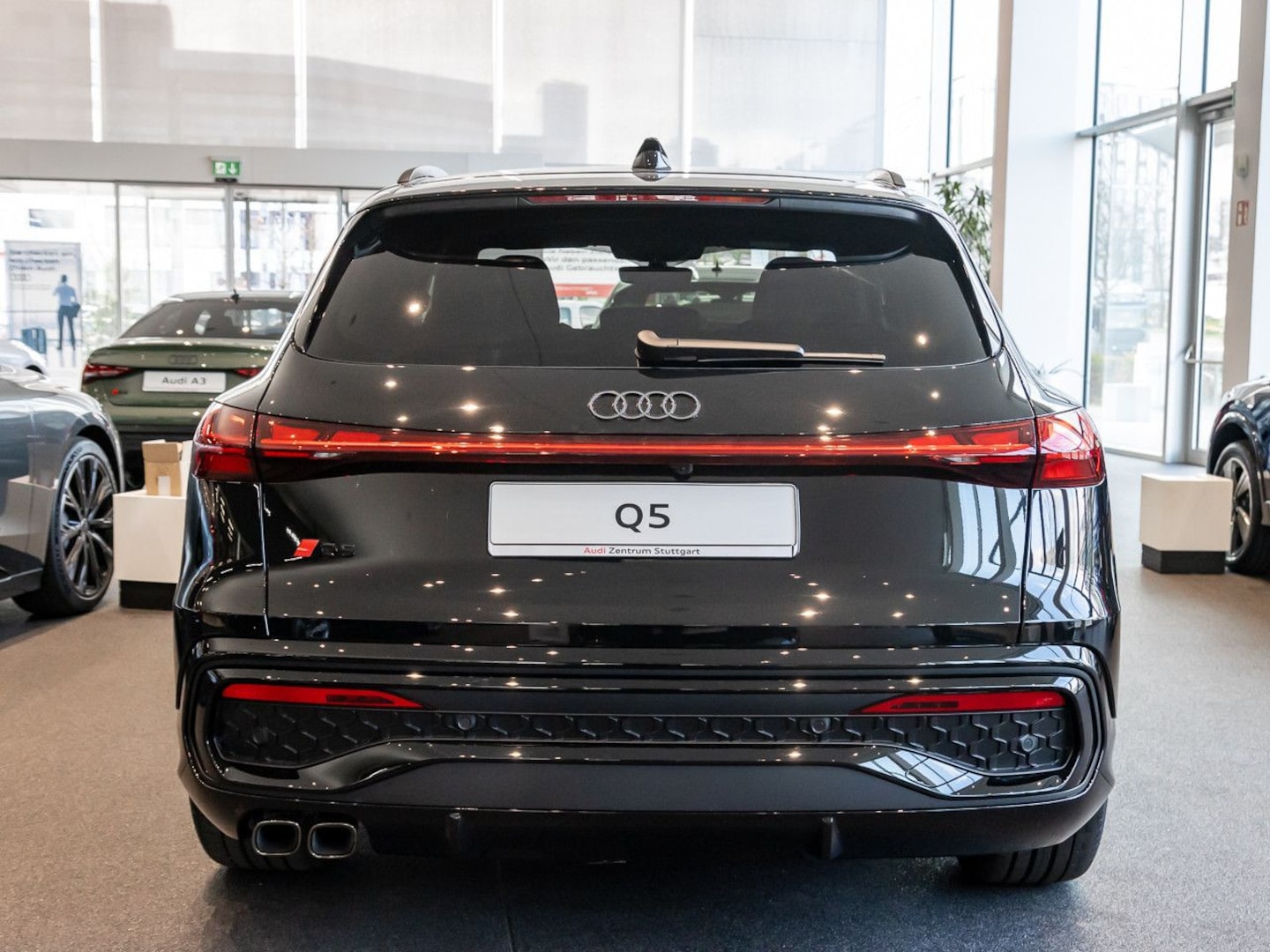 Bild über Audi Q5 SUV TDI quattro 150 kW S tronic - für weitere Informationen kontaktieren Sie den Audi Partner