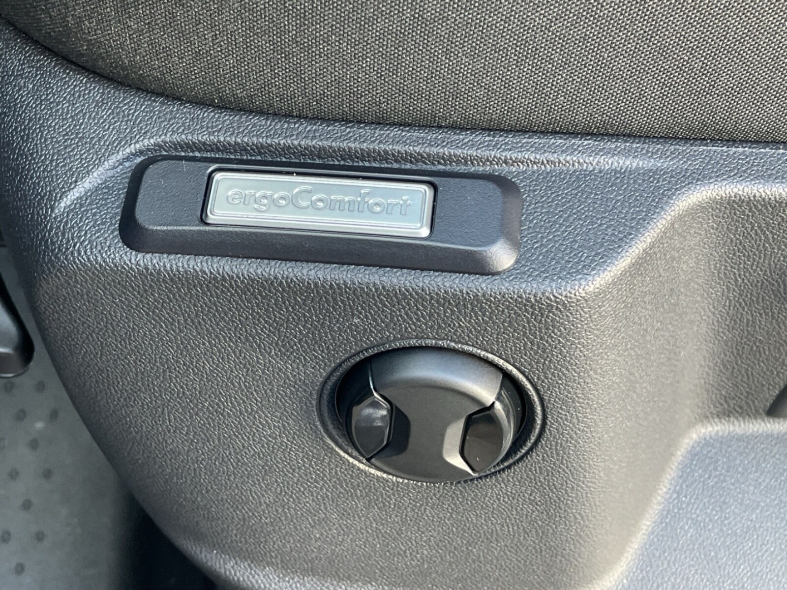 Volkswagen Caddy Kombi – Bild 9