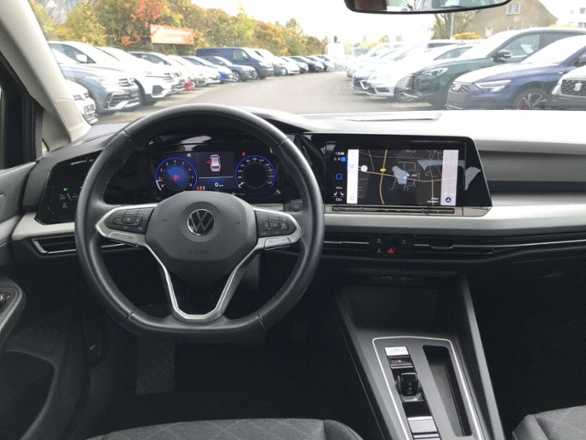 Volkswagen Golf Variant Life