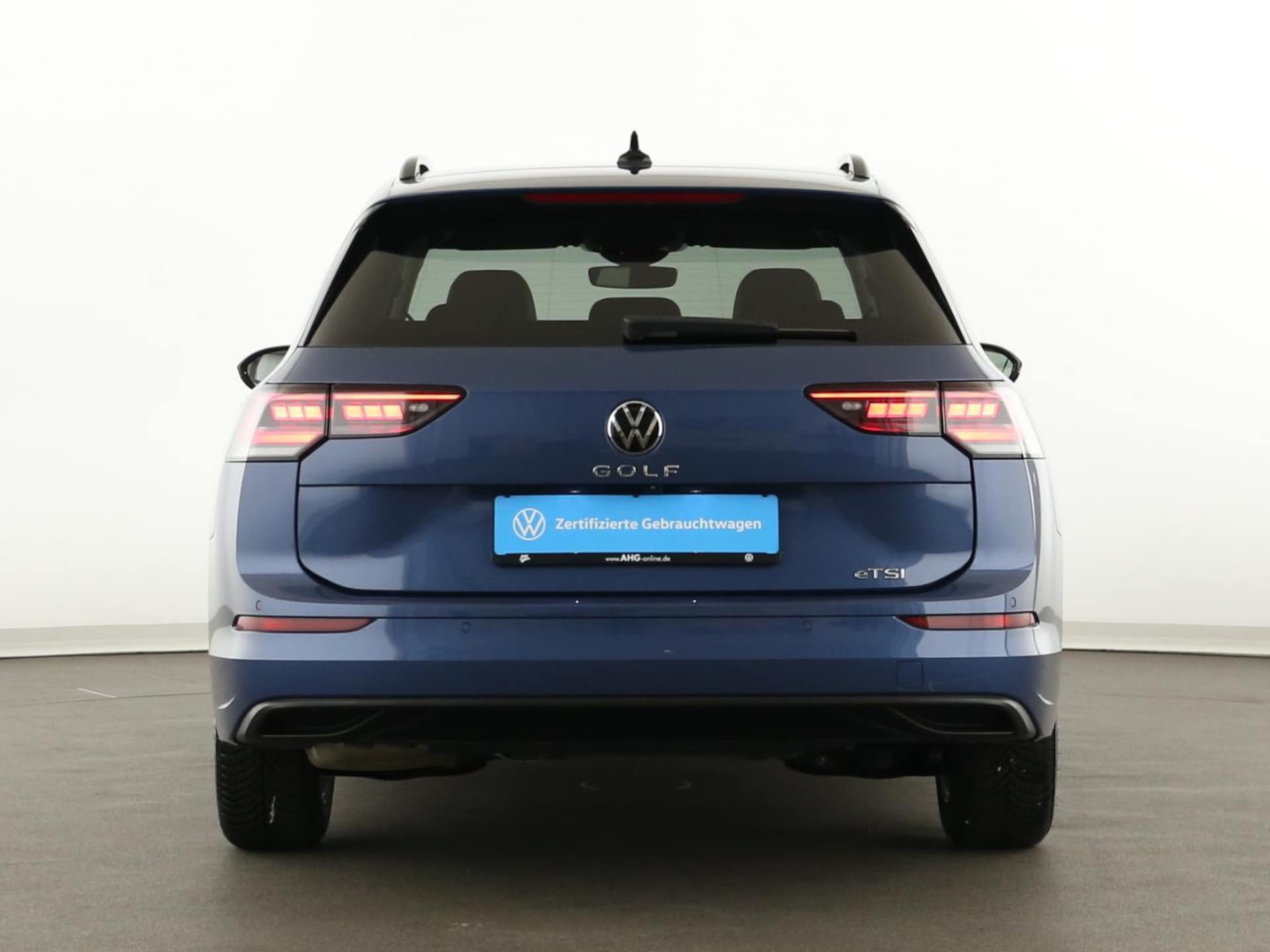 Volkswagen Golf Variant Life