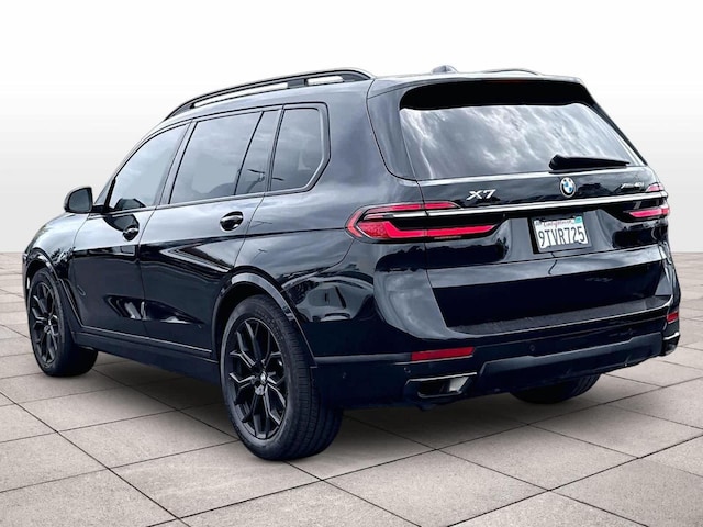 2023 BMW X7