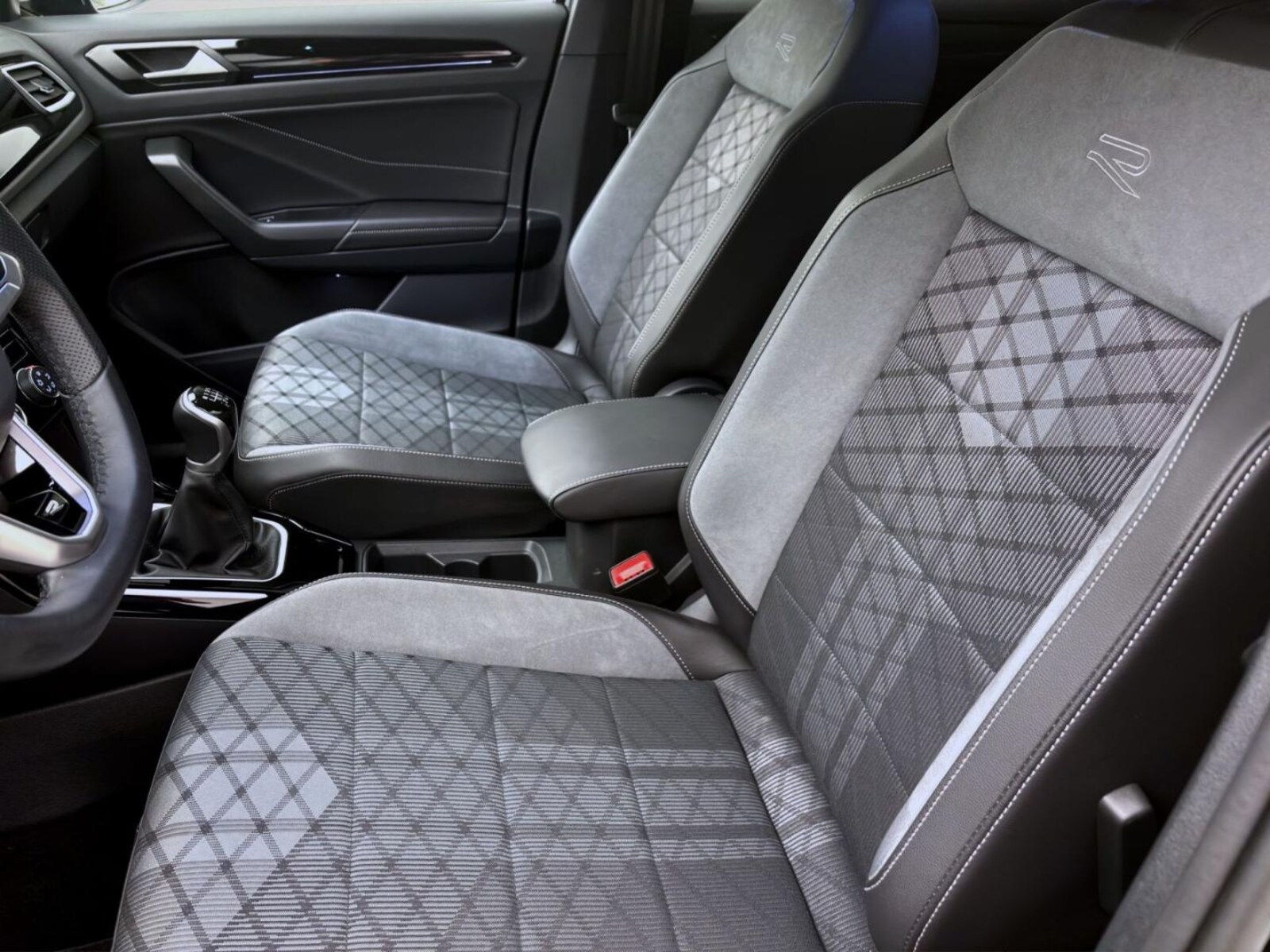 Volkswagen T-Roc – Bild 9