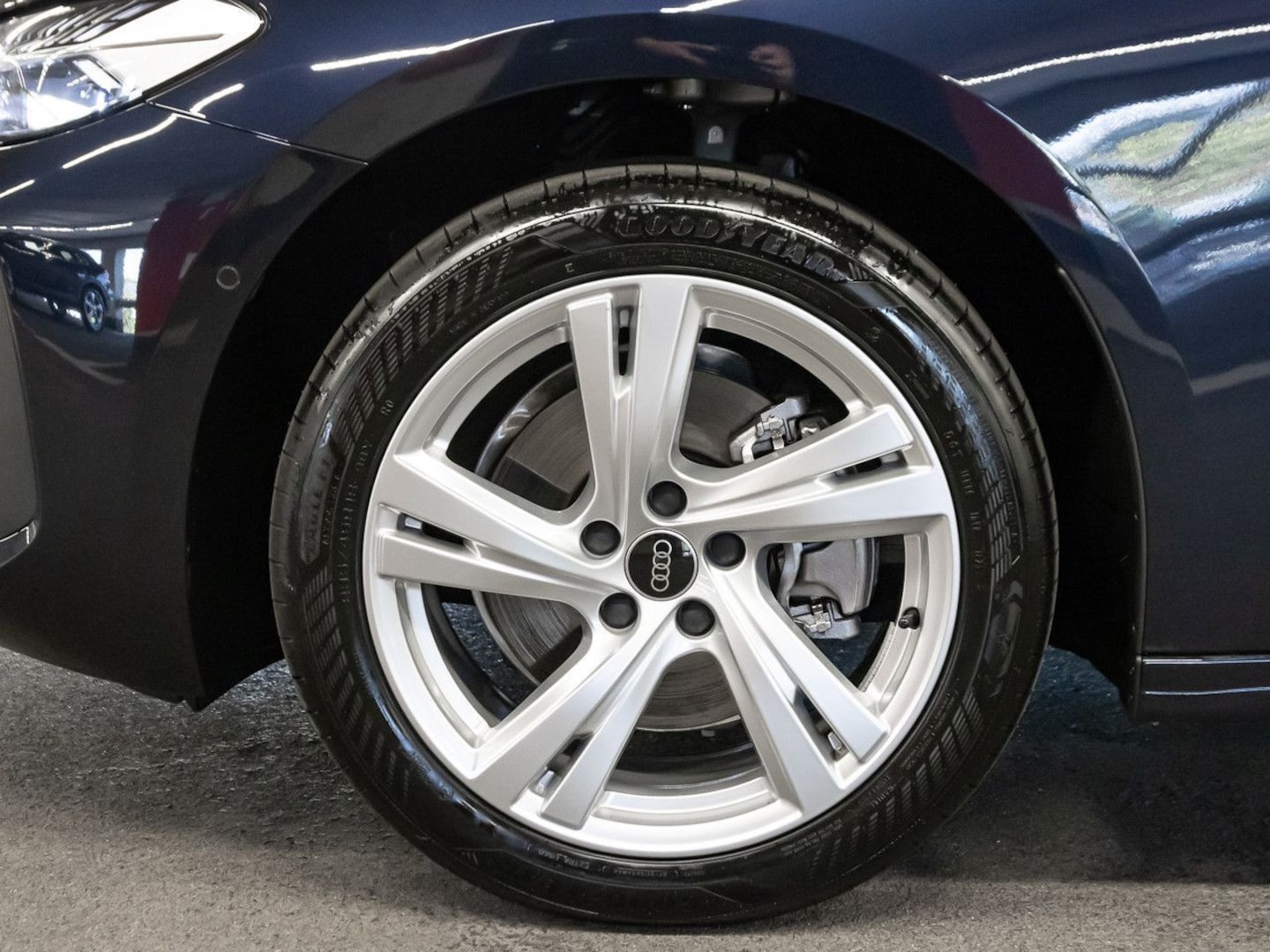 Bild über Audi A5 Avant TFSI S tronic - für weitere Informationen kontaktieren Sie den Audi Partner