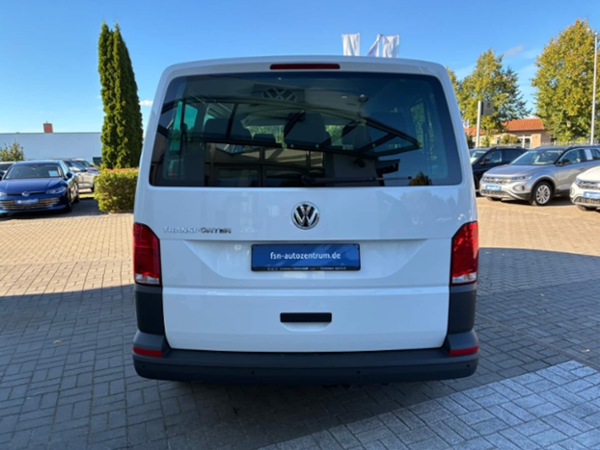 Volkswagen T6.1 Transporter Kombi kurzer Radstand