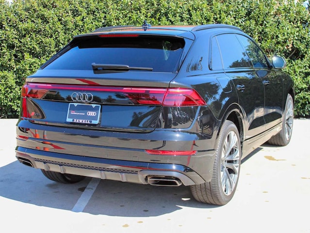 2025 Audi Q8