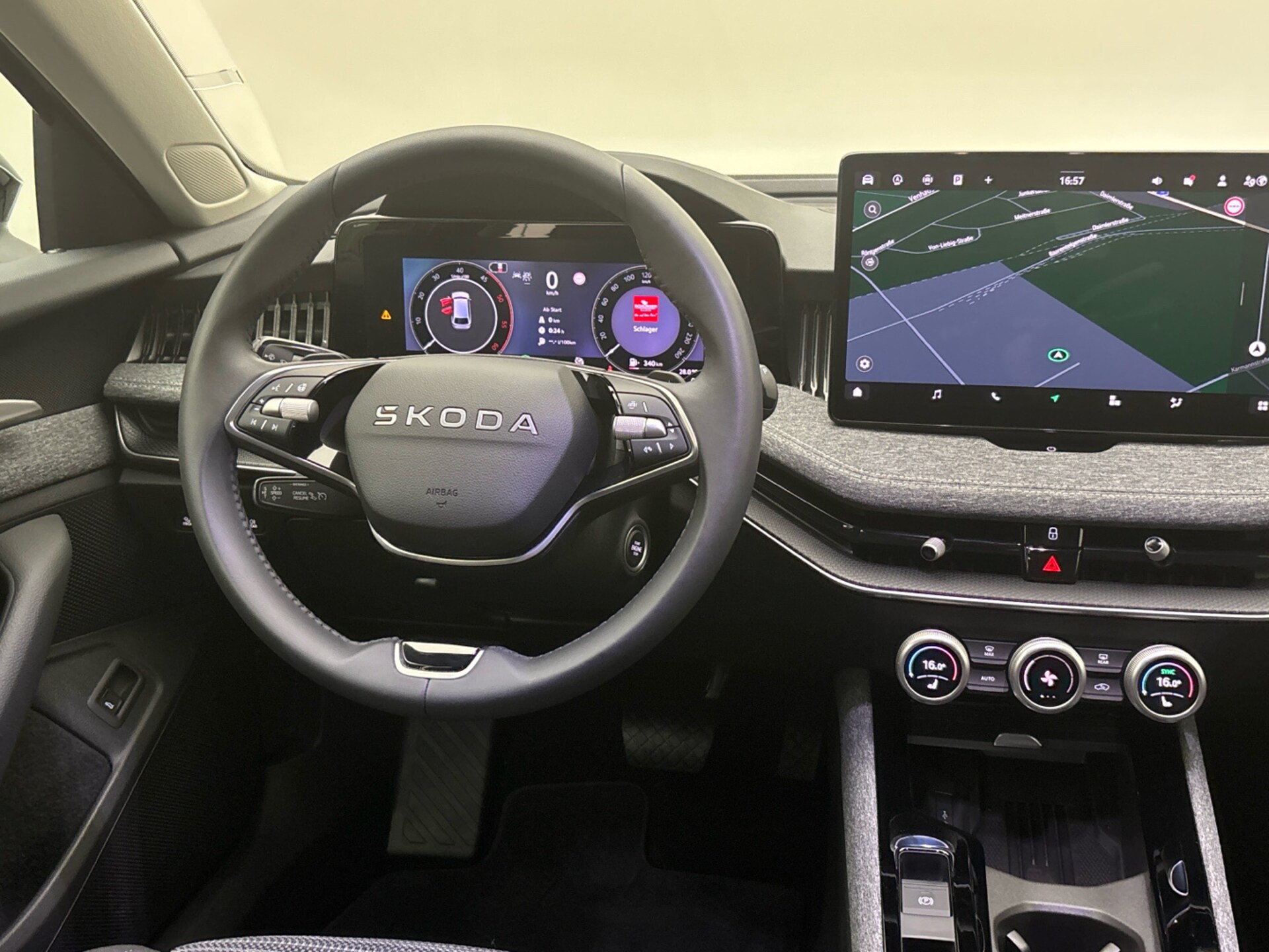 Skoda Superb Combi Selection