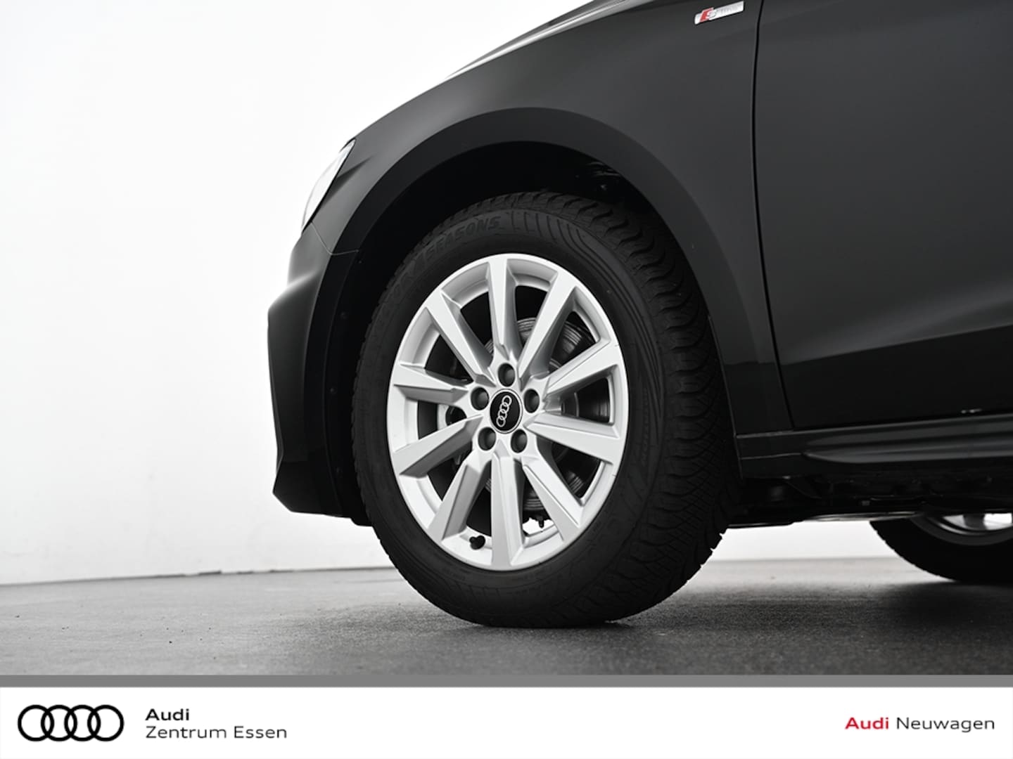 Bild über Audi A1 Sportback S line 30 TFSI S tronic - für weitere Informationen kontaktieren Sie den Audi Partner