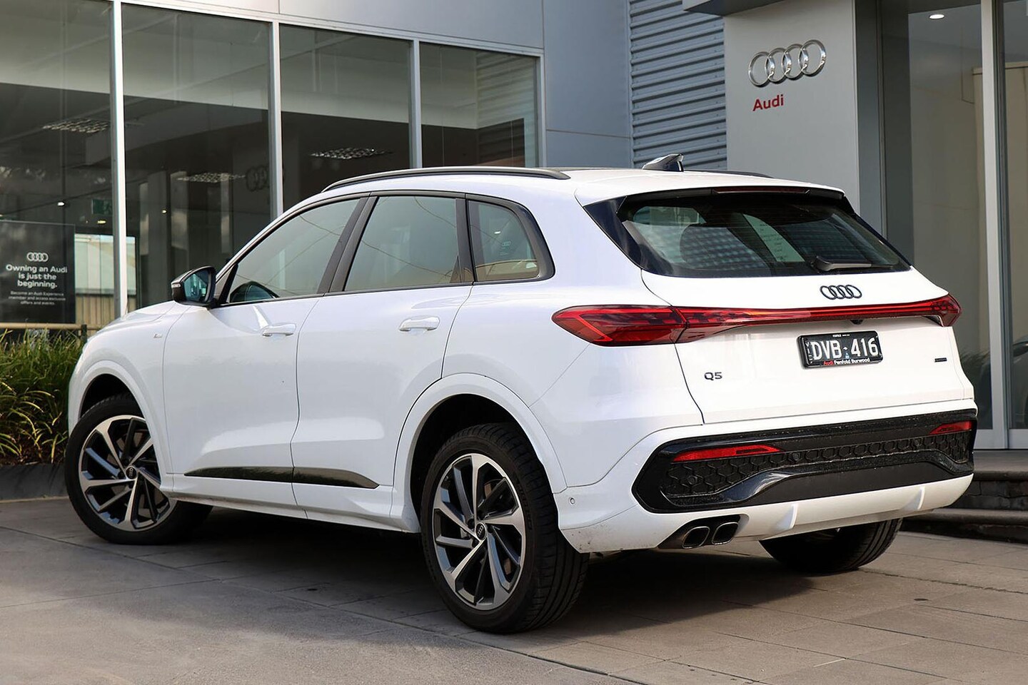 Image about Audi Q5 SUV TDI quattro 150 kW sport